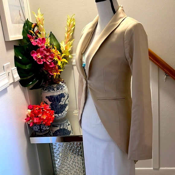 Sexy French Tails Riding Jacket in Beige -M - Picture 3 of 4